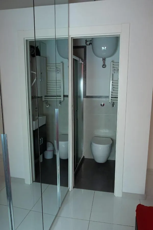 Roma Castel Nepi Home Near Colosseo 2*, 로마 이탈리아