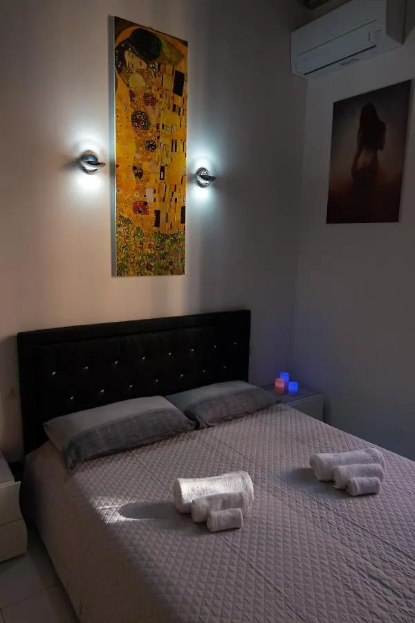Roma Castel Nepi Home Near Colosseo 2*, 로마